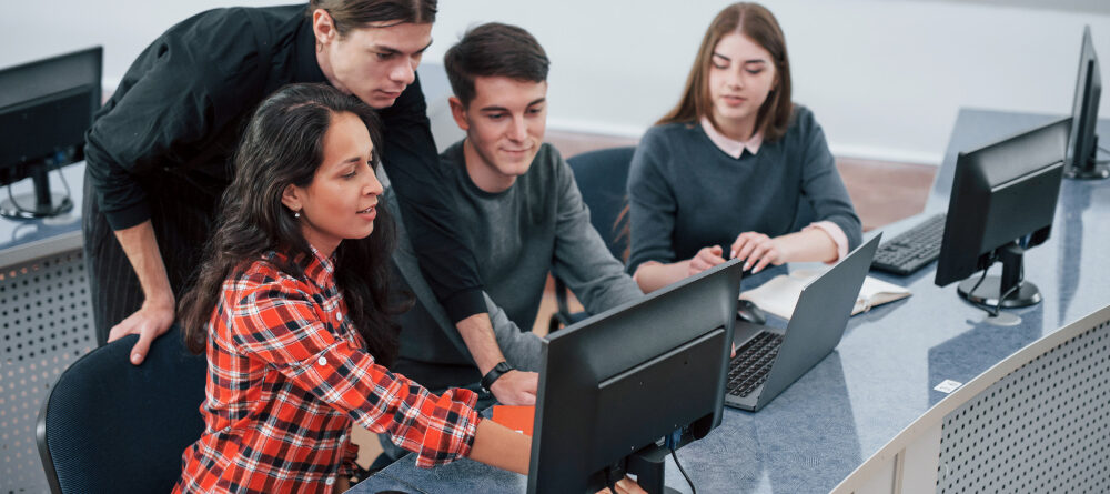Custom eLearning Services: Tailoring Training to Your Team's Needs